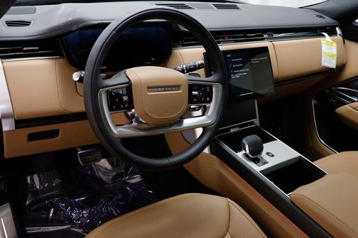 2026 Land Rover Range Rover P530 SE 7 Seat