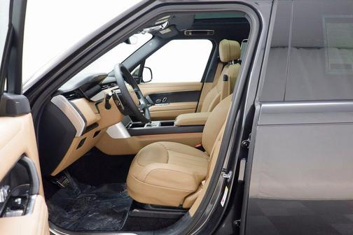 2026 Land Rover Range Rover P530 SE 7 Seat