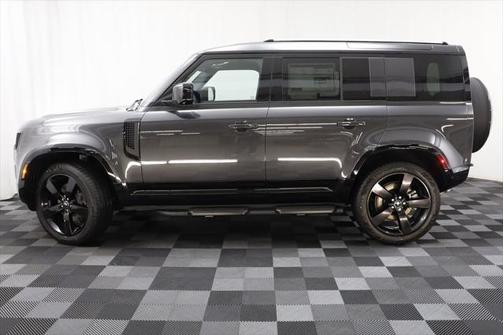2025 Land Rover Defender 110 P400 X-Dynamic SE