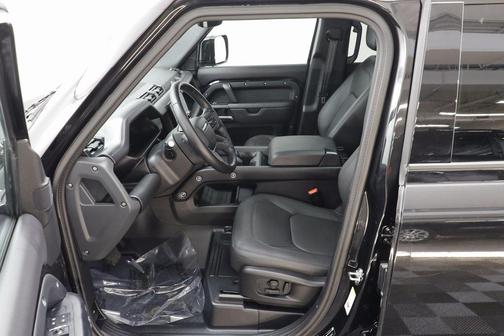 2025 Land Rover Defender 110 P400 S