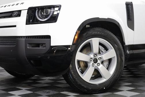 2026 Land Rover Defender P400 X-Dynamic SE