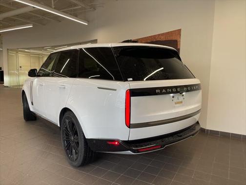 2024 Land Rover Range Rover P400 SE