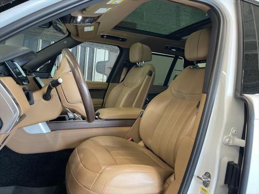 2024 Land Rover Range Rover P400 SE