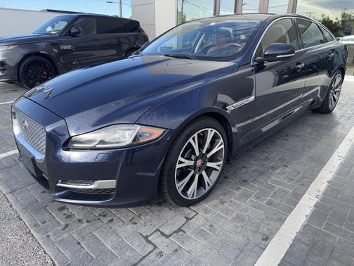 Dark Sapphire Metallic 2017 Jaguar XJ XJL Portfolio