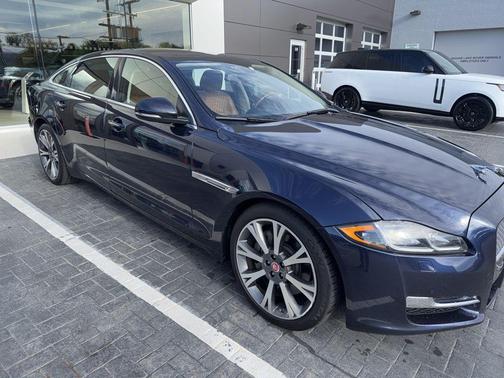 Dark Sapphire Metallic 2017 Jaguar XJ XJL Portfolio