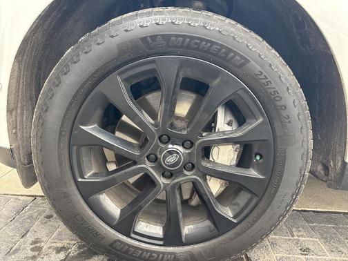 2024 Land Rover Range Rover Sport SE