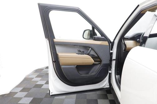 2024 Land Rover Range Rover Sport SE