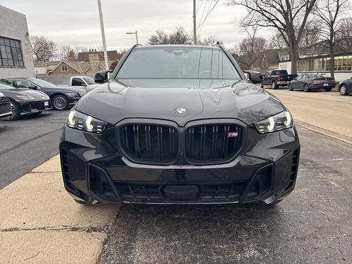 2025 BMW X5 M60i