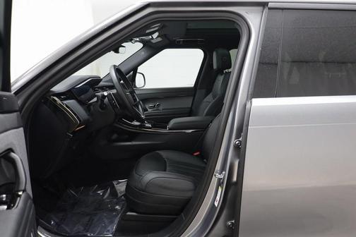 2025 Land Rover Range Rover Sport P360 S