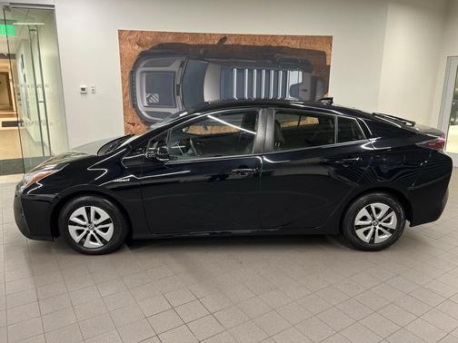 2016 Toyota Prius Four