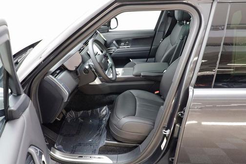 2026 Land Rover Range Rover P400 SE