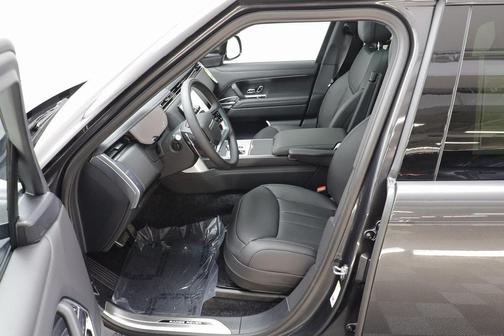 2026 Land Rover Range Rover SE