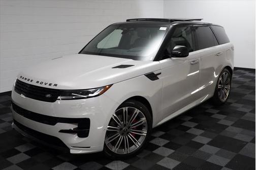 2025 Land Rover Range Rover Sport SE
