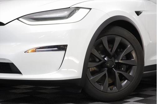 2023 Tesla Model X Standard Range
