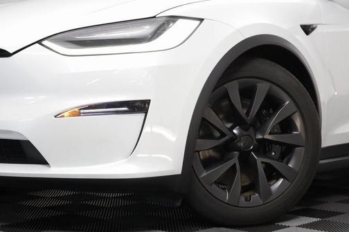 2023 Tesla Model X Standard Range