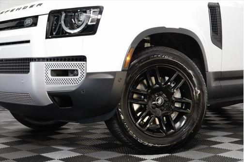 2025 Land Rover Defender 110 P400 S