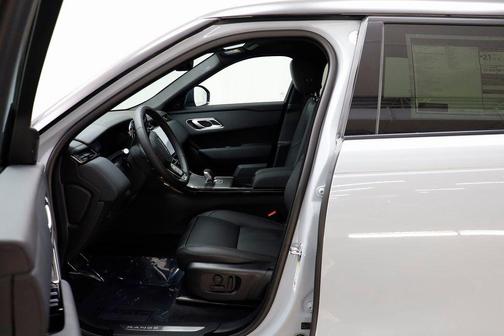 2026 Land Rover Range Rover Velar P400 Dynamic SE