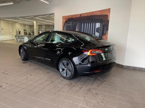 2022 Tesla Model 3 Standard Range