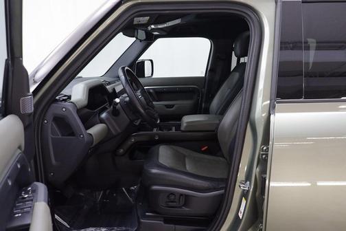 2022 Land Rover Defender 110 X-Dynamic HSE