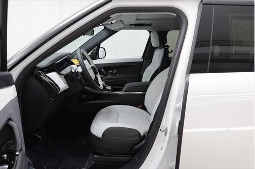 2025 Land Rover Range Rover Sport Dynamic