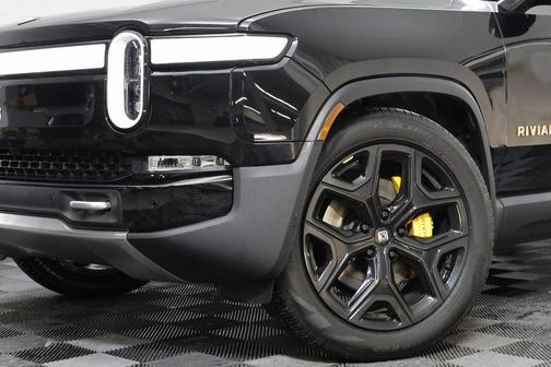 2024 Rivian R1S Adventure Quad Motor Large Pack