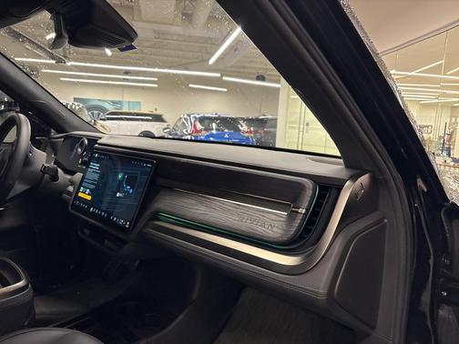 2024 Rivian R1S Adventure Quad Motor Large Pack