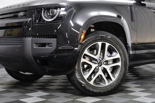 2026 Land Rover Defender P400 X-Dynamic SE