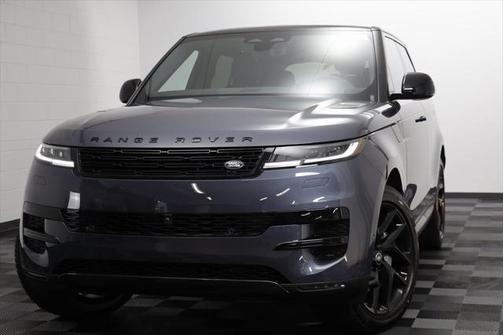 2025 Land Rover Range Rover Sport SE