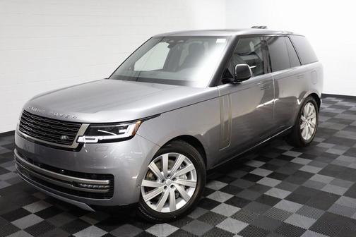 2025 Land Rover Range Rover P550e SE