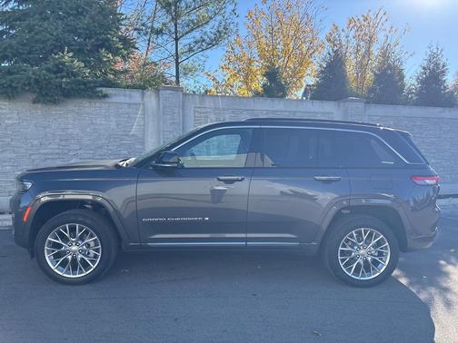 2025 Jeep Grand Cherokee Summit