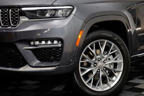 2025 Jeep Grand Cherokee Summit