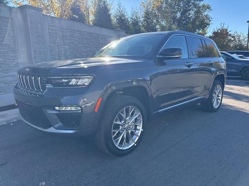 2025 Jeep Grand Cherokee Summit