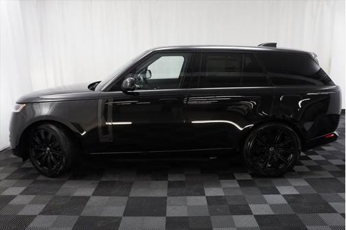 2025 Land Rover Range Rover P550e Autobiography