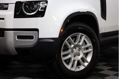 2025 Land Rover Defender S