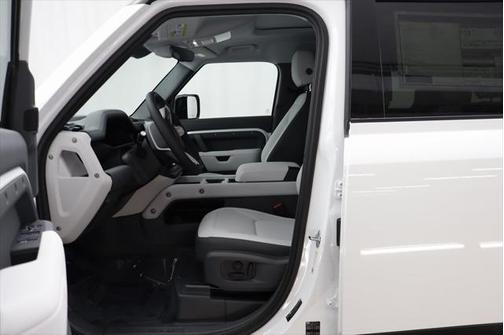 2025 Land Rover Defender S