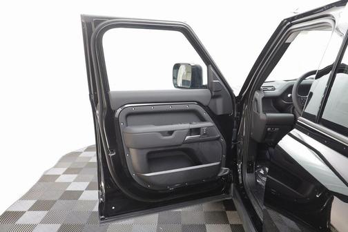 2026 Land Rover Defender S