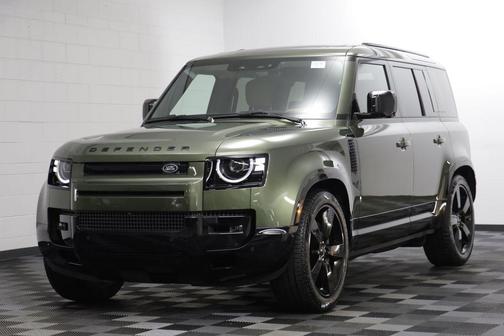 Woolstone Green Metallic 2026 Land Rover Defender P400 X-Dynamic SE