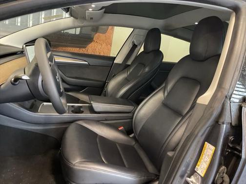 2022 Tesla Model 3 Performance