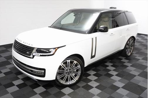 2025 Land Rover Range Rover P530 SE
