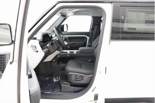 2025 Land Rover Defender S