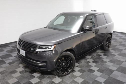 2025 Land Rover Range Rover P530 SE