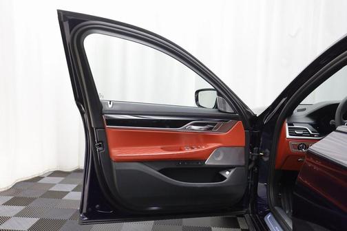 2022 BMW ALPINA B7 xDrive