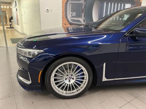 2022 BMW ALPINA B7 xDrive