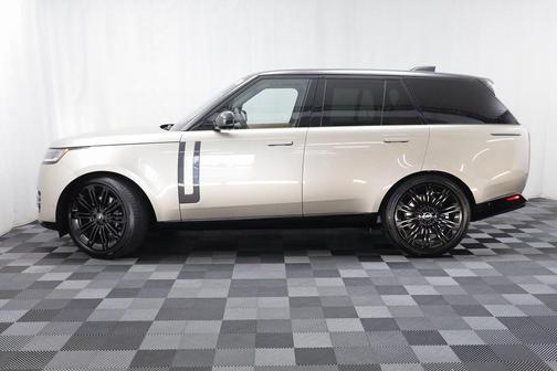 2025 Land Rover Range Rover SE