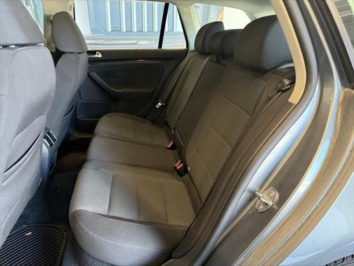 2012 Volkswagen Jetta SportWagen S