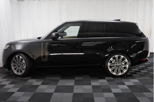 2025 Land Rover Range Rover P530 SE