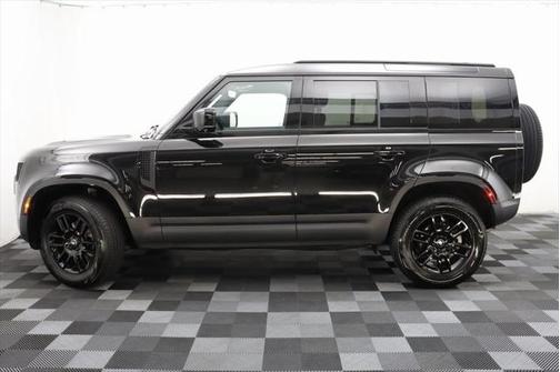 2025 Land Rover Defender 110 P300