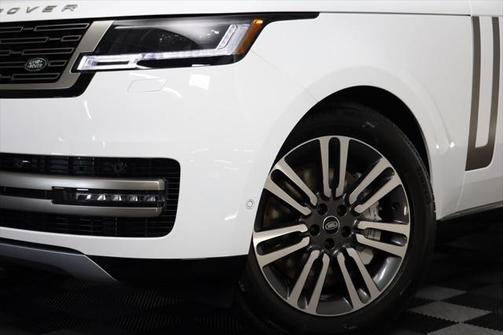 2025 Land Rover Range Rover P530 SE 7 Seat