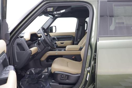 Woolstone Green Metallic 2026 Land Rover Defender X-Dynamic SE