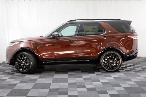 2026 Land Rover Discovery Tempest Edition